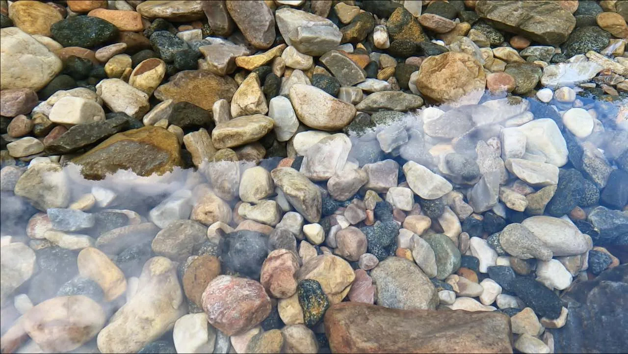 Pebbles in the pristine Wahrew river