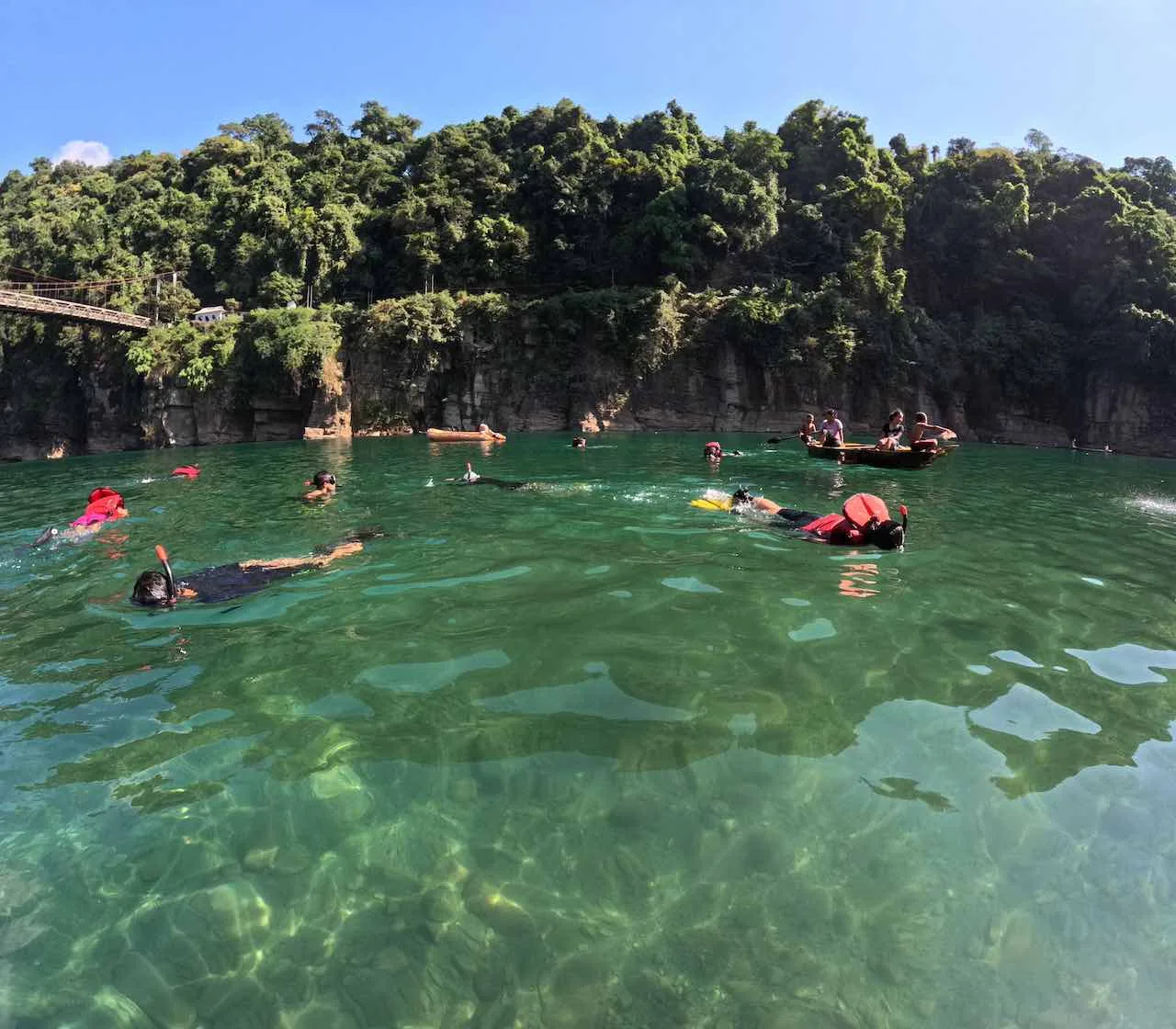 snorkeling in dawki nimas