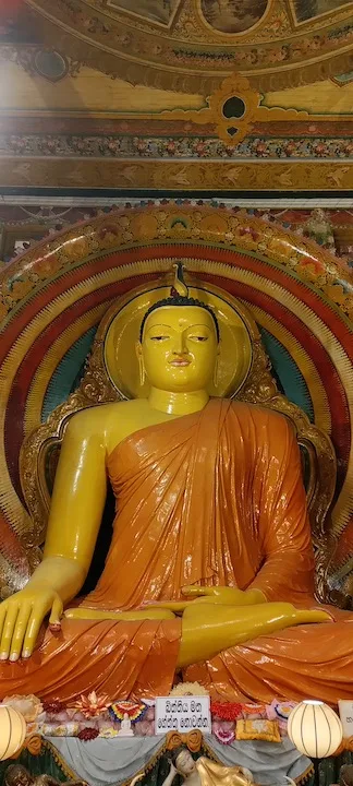 buddha in colombo #4