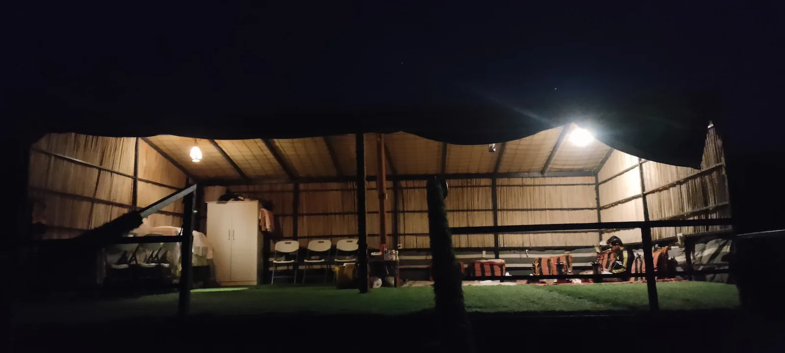 desert camp dining area in bidiyah, wahiba sands