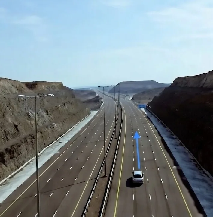 multiple lanes driving in oman