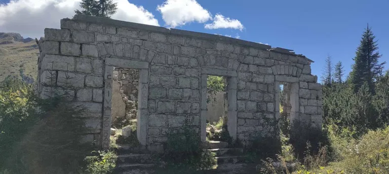 bivacco cai vanzon dan