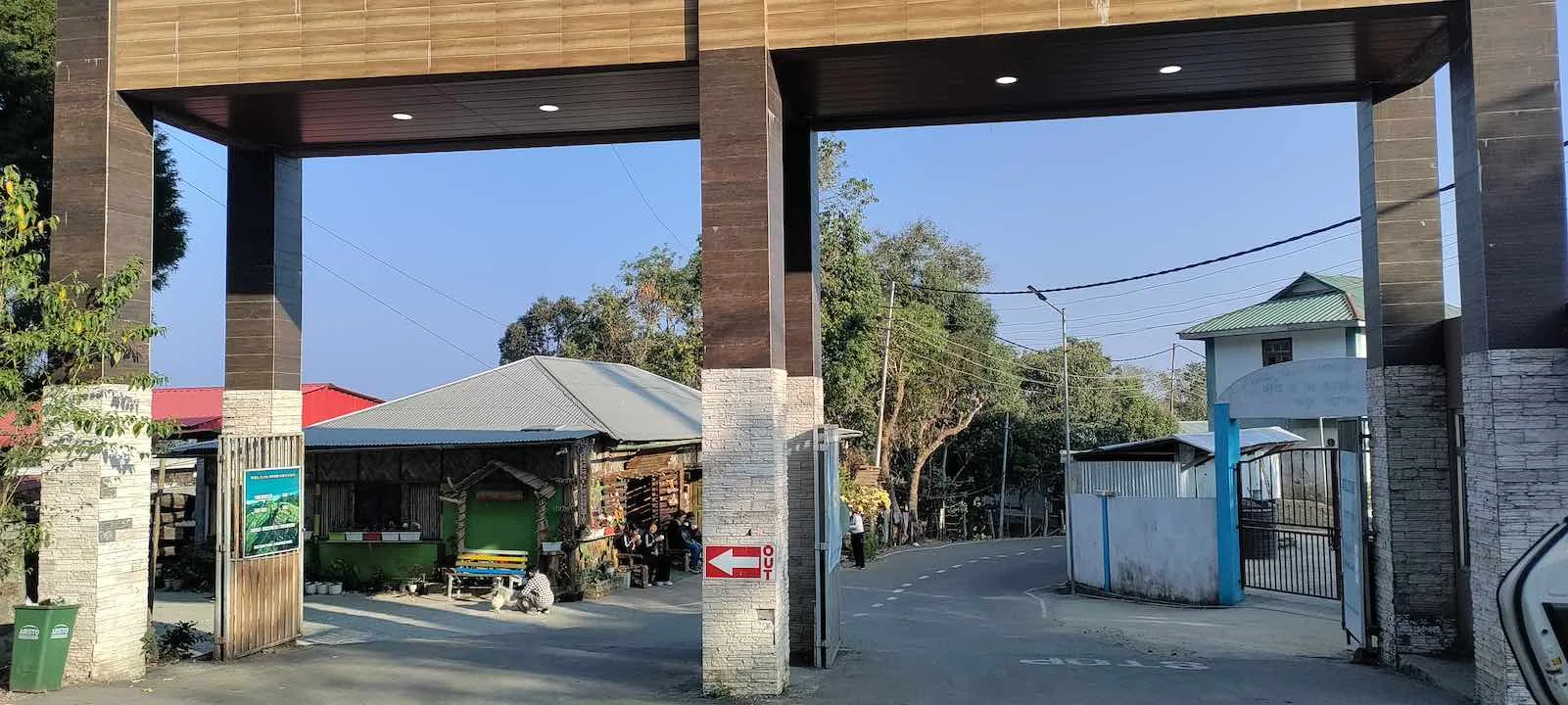 reiek tlang entrance gate