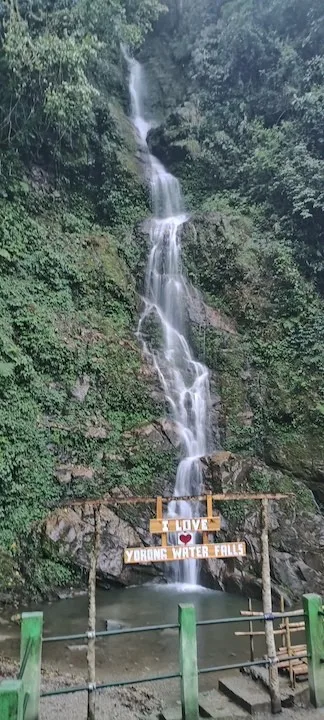 yarong waterfalls rimbi