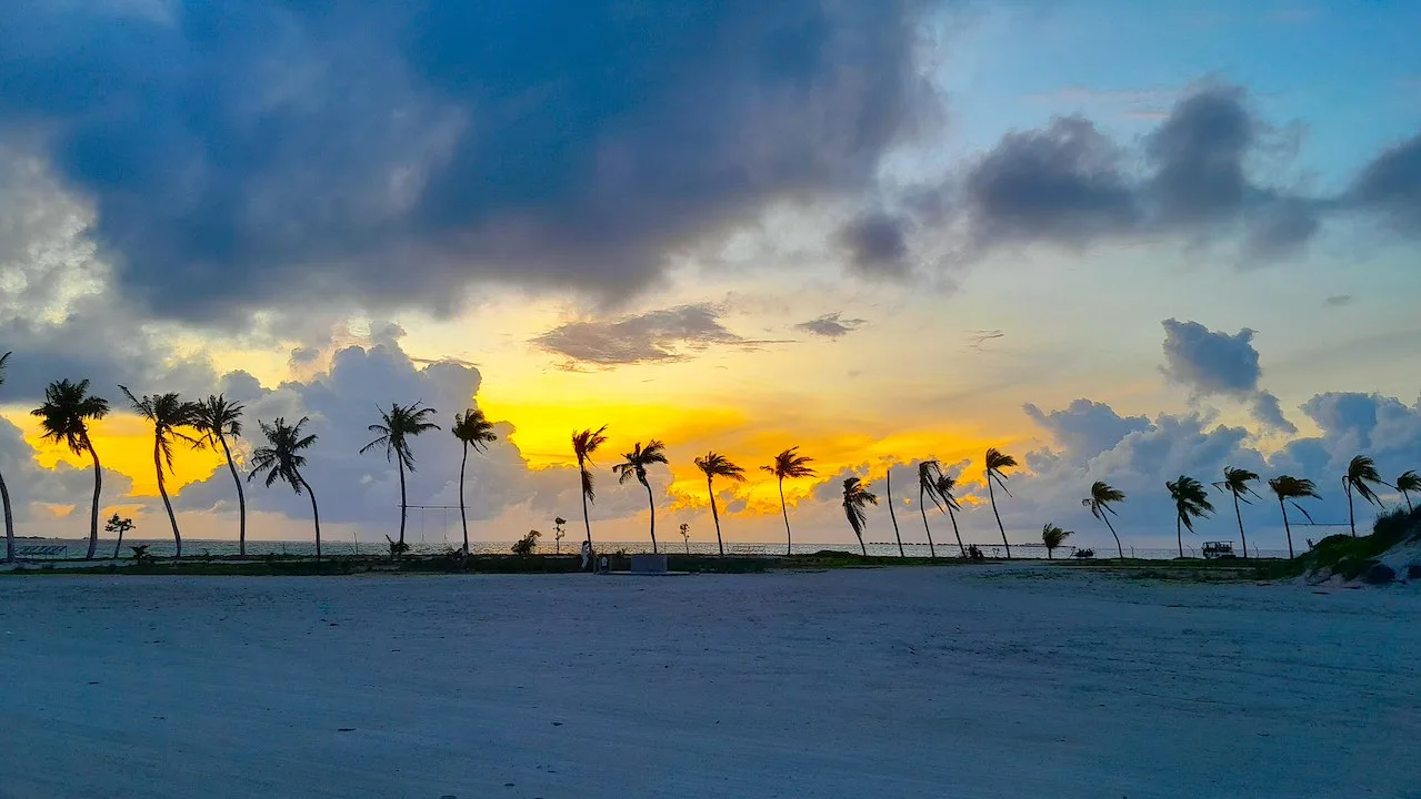 mantafushi maafushi reclaimed island sunset