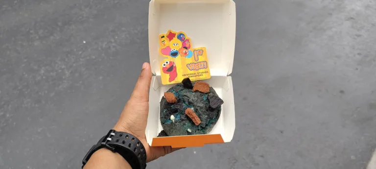monster cookie universal studios singapore 6